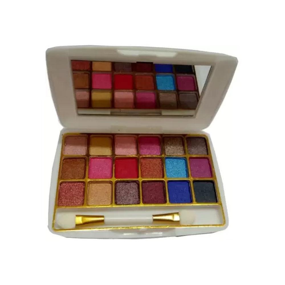 Hilary Rhoda 18 Eyeshadow